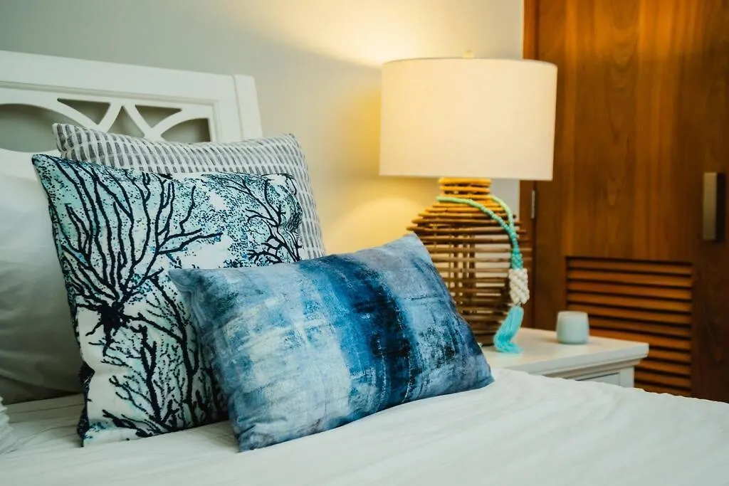 3 Bedroom First Line Beach Apt At Playa Bonita El Paraiso Building 101 Las Terrenas 0*,  Dominicaanse Republiek