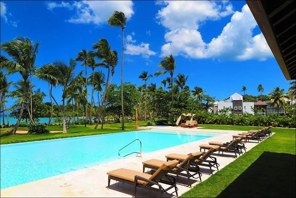 3 Bedroom First Line Beach Apt At Playa Bonita El Paraiso Building 101 Las Terrenas République dominicaine