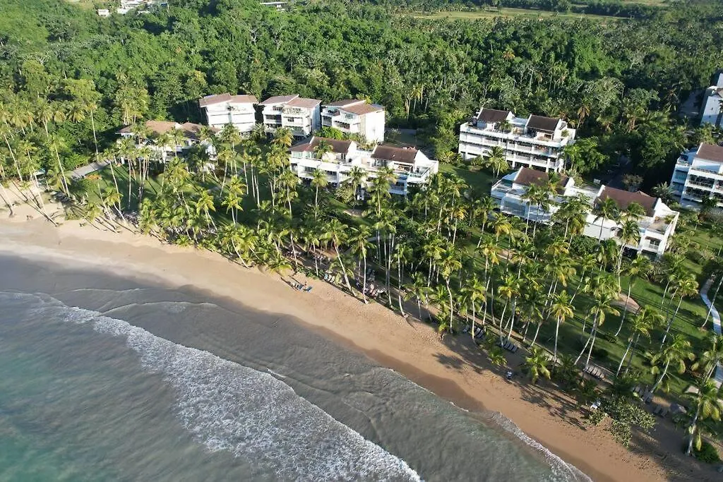 3 Bedroom First Line Beach Apt At Playa Bonita El Paraiso Building 101 Las Terrenas Appartement